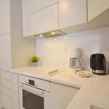 Bryza - Osiedle Debina - Centrum - Parking * Świnoujście