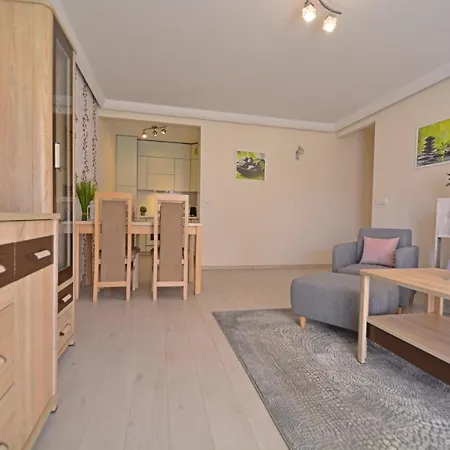 Bryza - Osiedle Debina - Centrum - Parking 아파트 *
