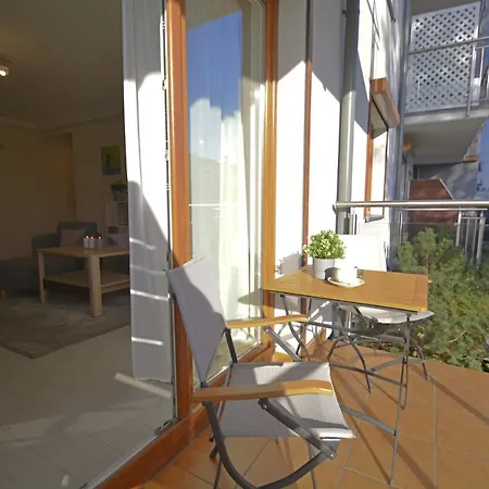 Bryza - Osiedle Debina - Centrum - Parking 슈비노우이스쳬