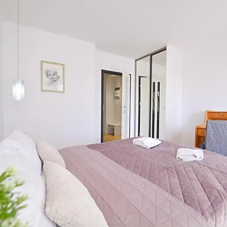 Bryza - Osiedle Debina - Centrum - Parking 아파트