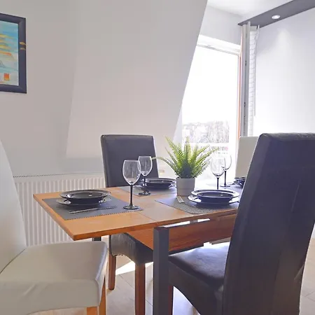 Bryza - Osiedle Debina - Centrum - Parking * Świnoujście