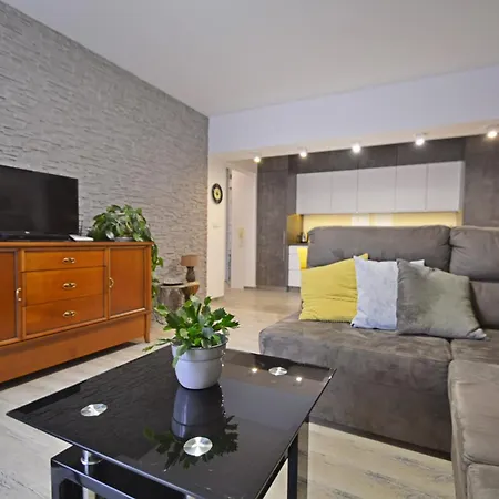 Bryza - Osiedle Debina - Centrum - Parking Świnoujście