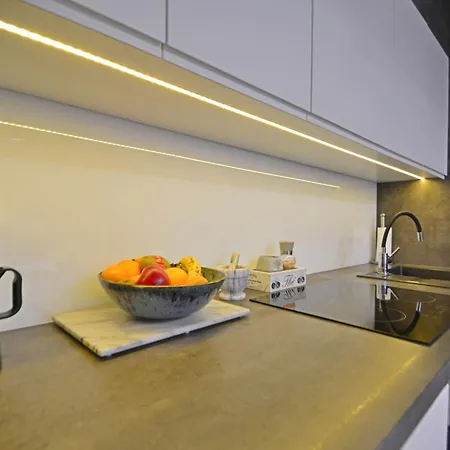 Bryza - Osiedle Debina - Centrum - Parking *