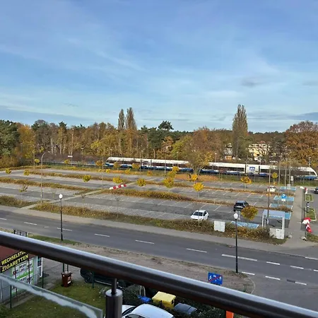 Bryza - Osiedle Debina - Centrum - Parking *