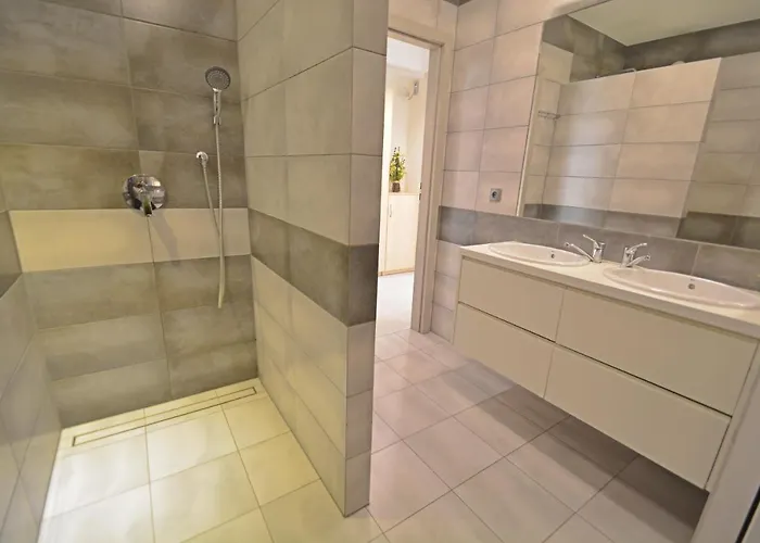 Bryza - Osiedle Debina - Centrum - Parking Lägenhet *