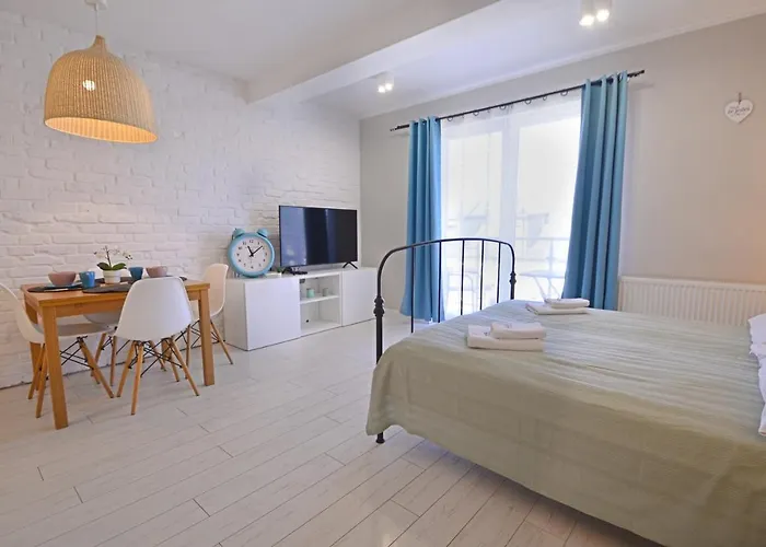 Bryza - Osiedle Debina - Centrum - Parking