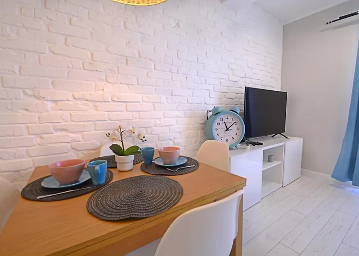 Bryza - Osiedle Debina - Centrum - Parking *