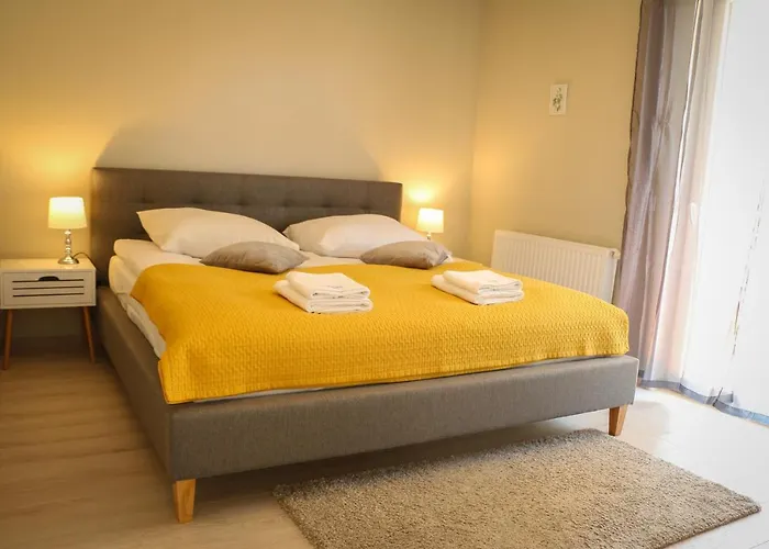 Bryza - Osiedle Debina - Centrum - Parking Świnoujście